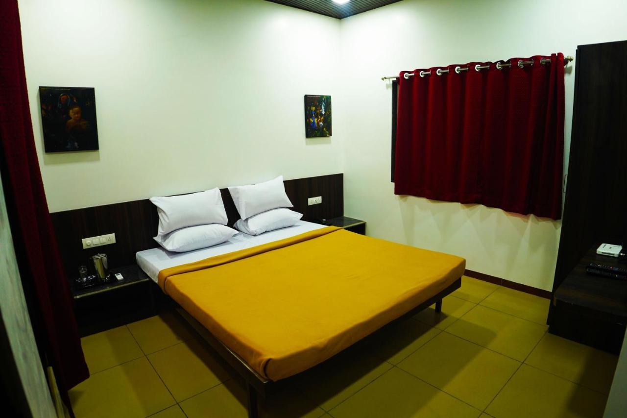 Elitehotels And Resorts Pvt Ltd Alībāg Exteriör bild