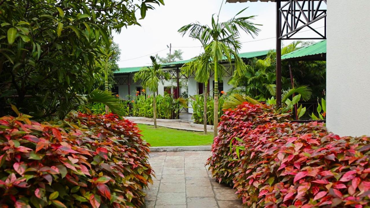 Elitehotels And Resorts Pvt Ltd Alībāg Exteriör bild