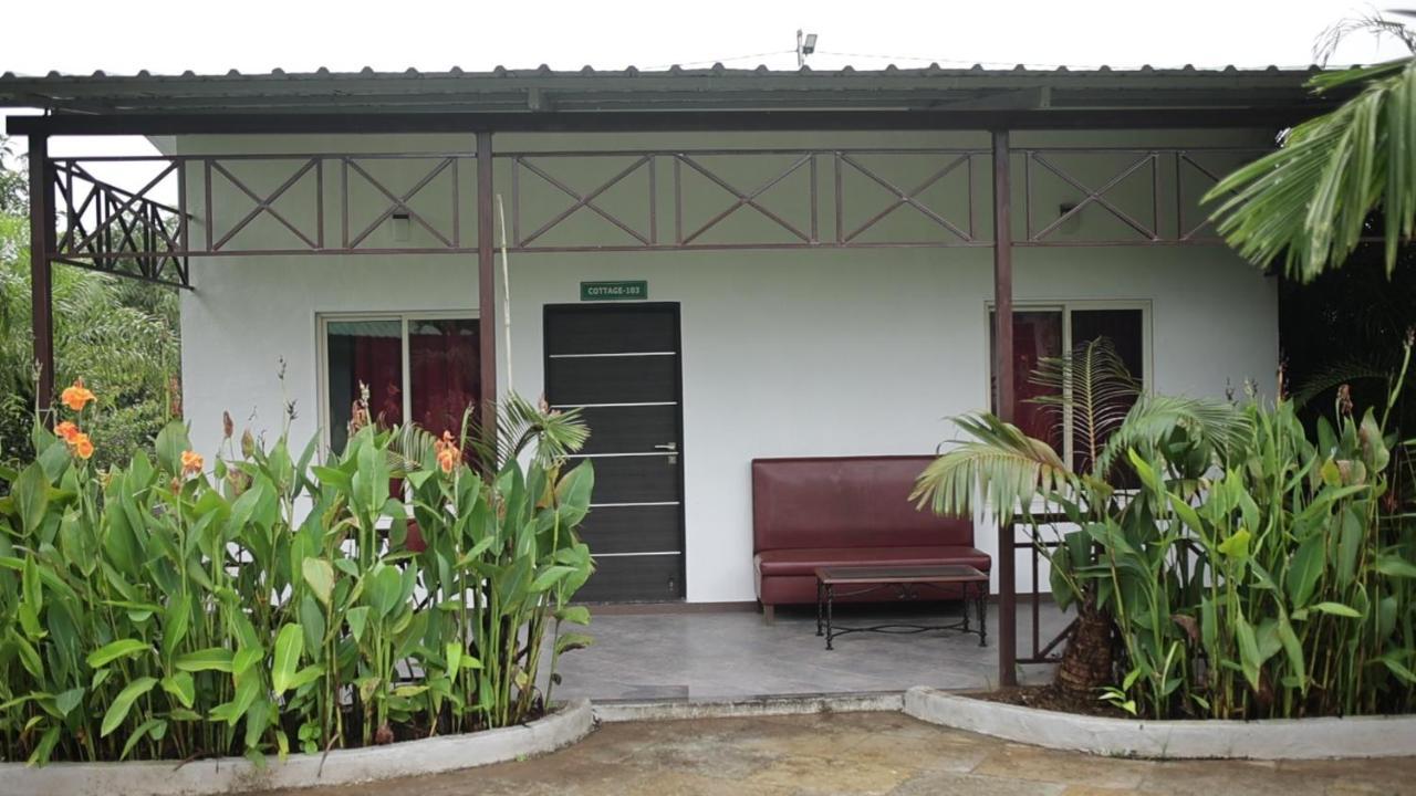 Elitehotels And Resorts Pvt Ltd Alībāg Exteriör bild