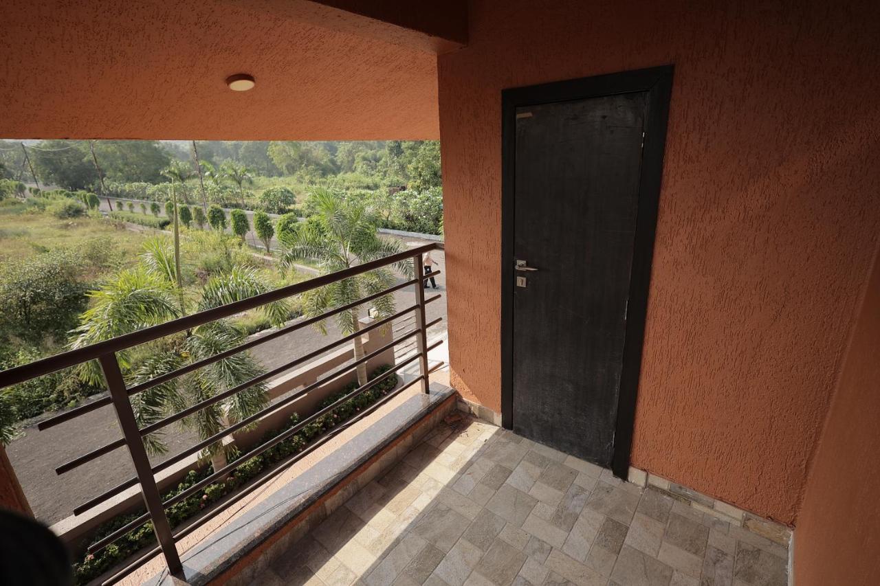 Elitehotels And Resorts Pvt Ltd Alībāg Exteriör bild