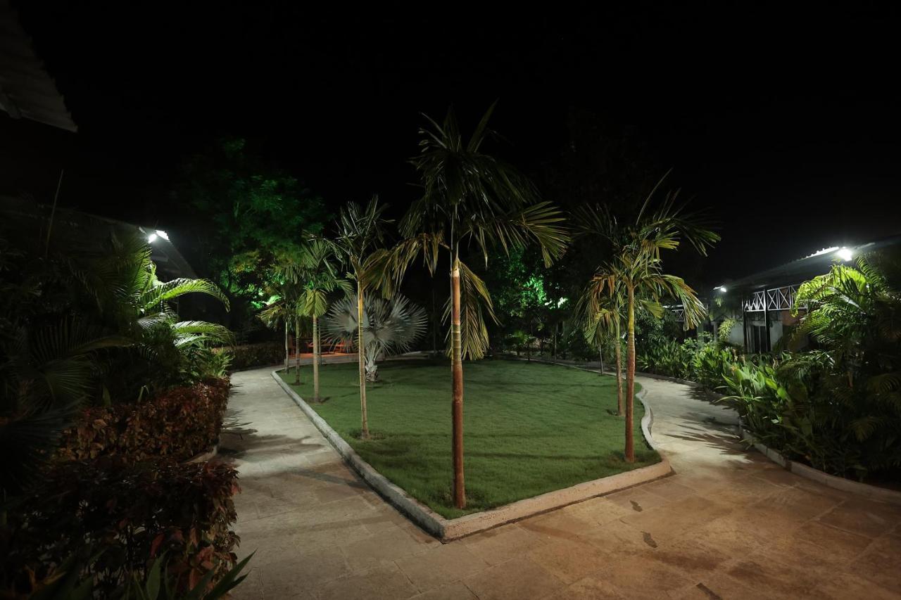 Elitehotels And Resorts Pvt Ltd Alībāg Exteriör bild